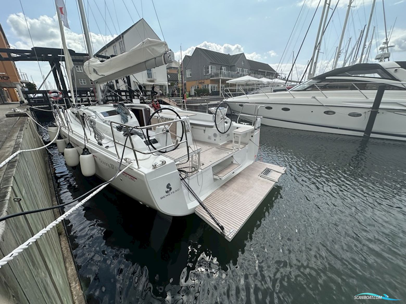 Beneteau Oceanis 37.1