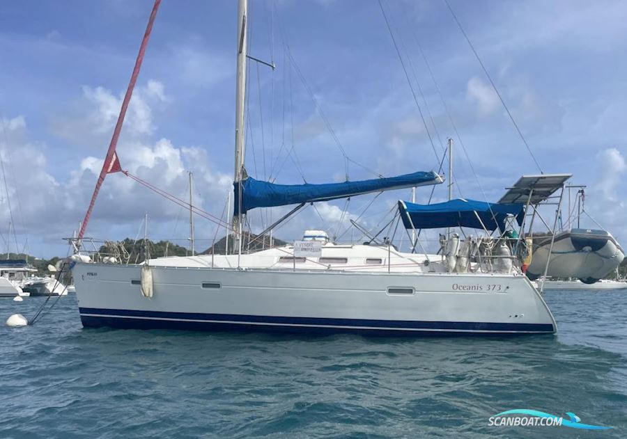 Beneteau Oceanis 373 Zeilboten 2005, met Yanmar 3JH4E motor, Martinique