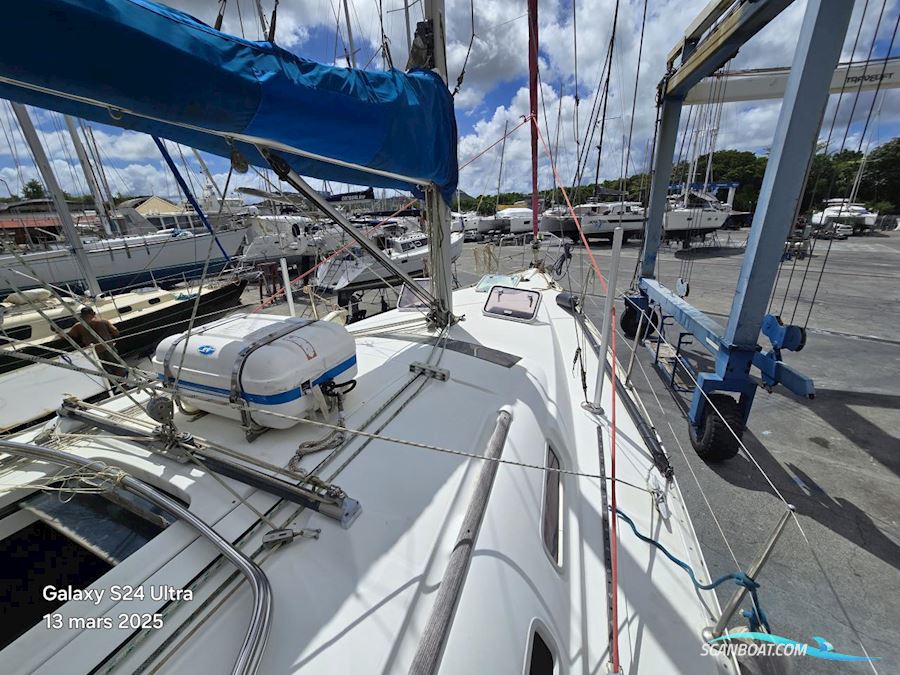 Beneteau Oceanis 373