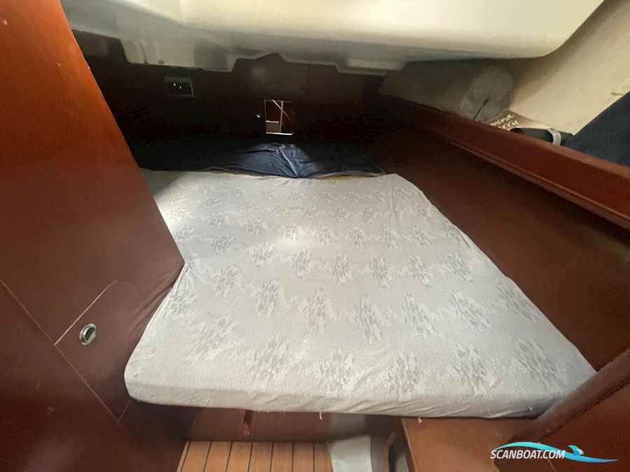 Beneteau Oceanis 373