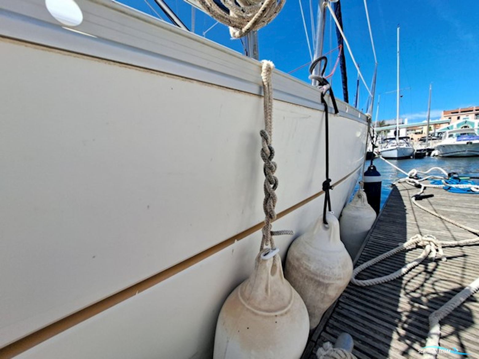 Beneteau Oceanis 373