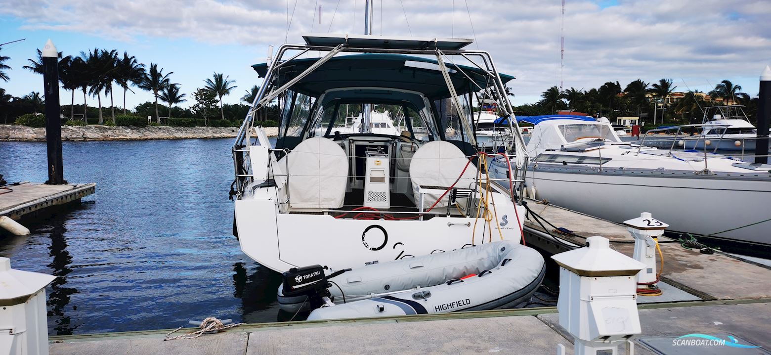 Beneteau Oceanis 38 Cruiser