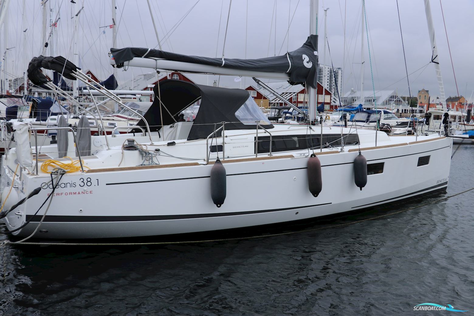 Beneteau Oceanis 38.1 Performance