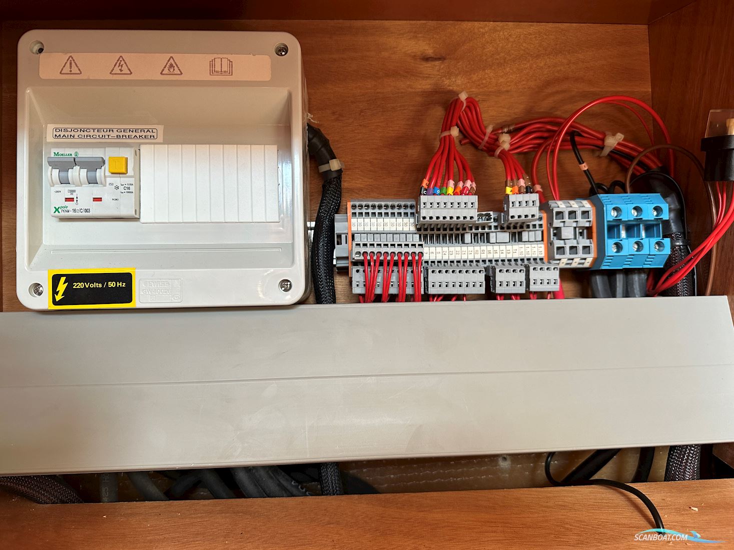 Beneteau Oceanis 393