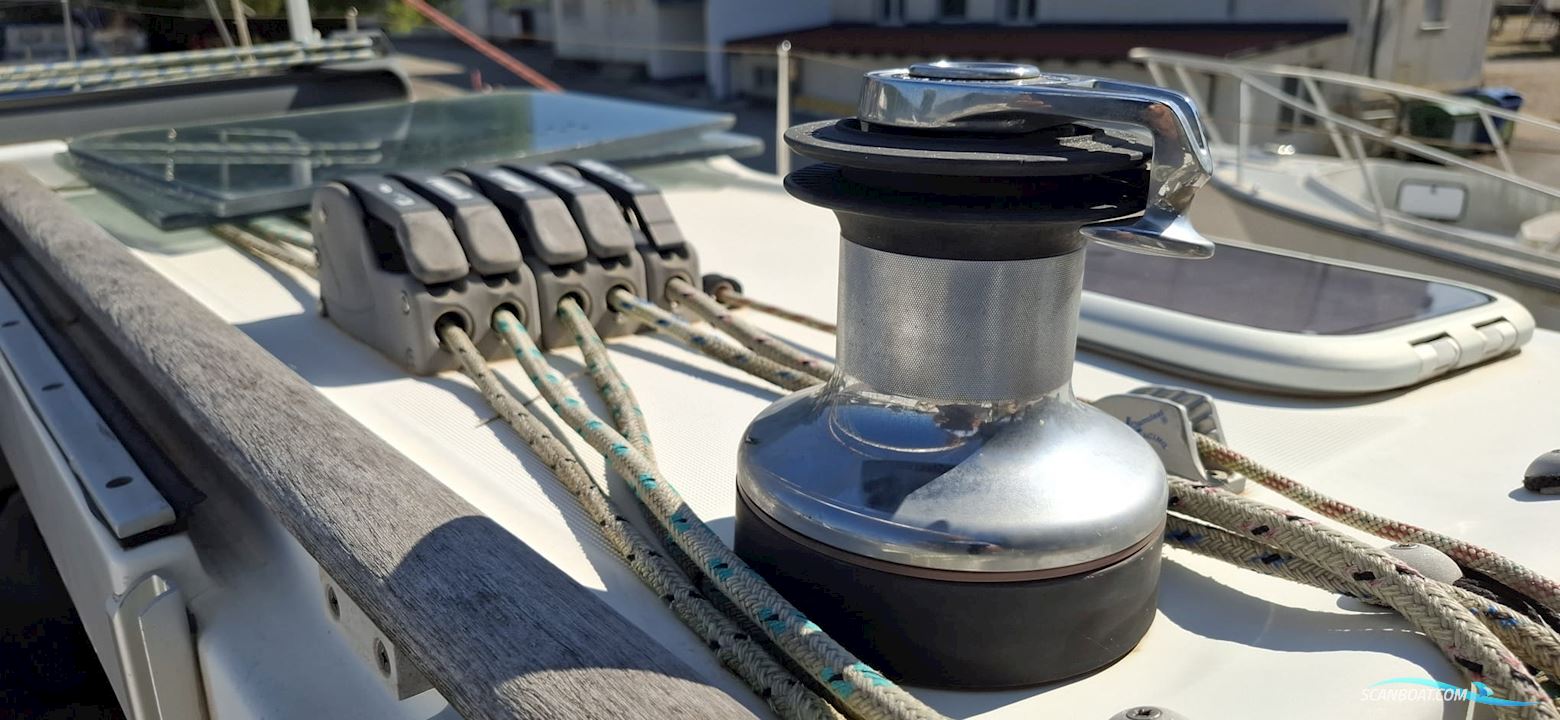 Beneteau Oceanis 393