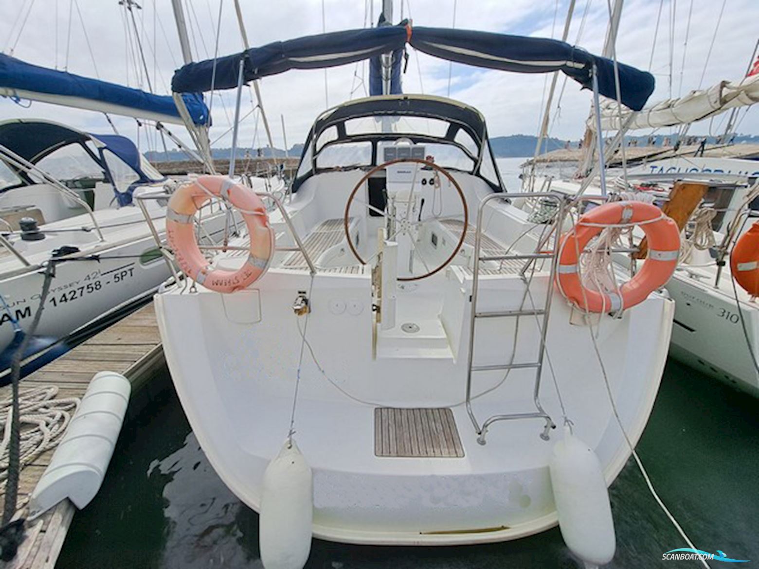 Beneteau Oceanis 393