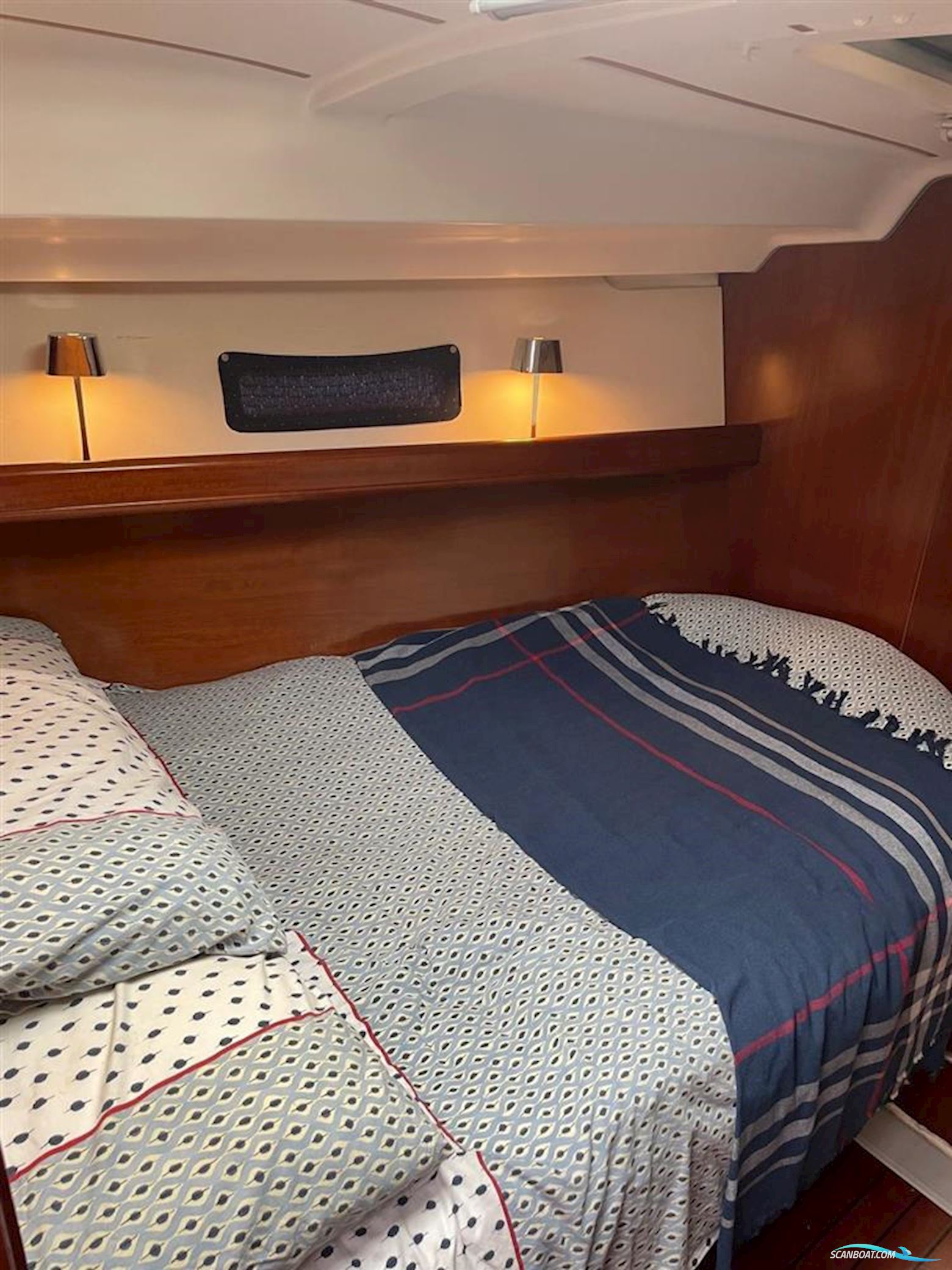 Beneteau Oceanis 393