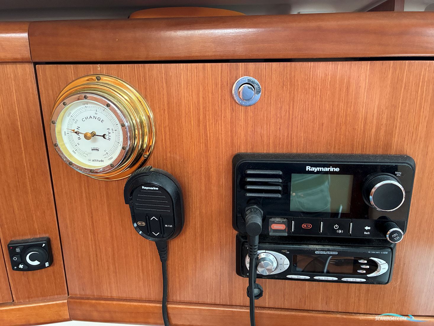 Beneteau Oceanis 40 Bov propel–ikke teakdæk