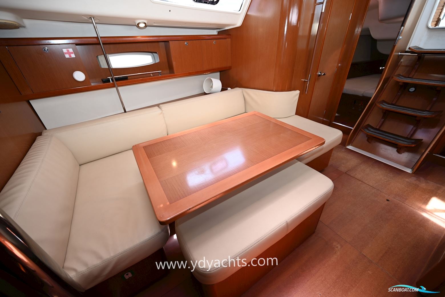 Beneteau Oceanis 40