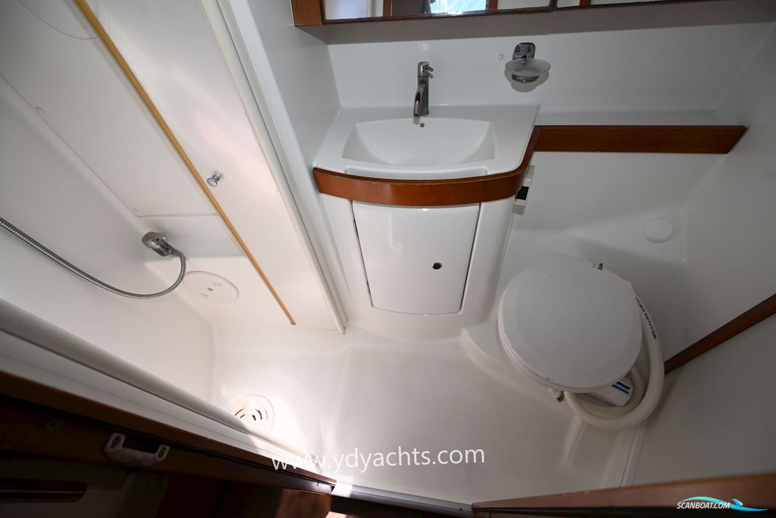 Beneteau Oceanis 40