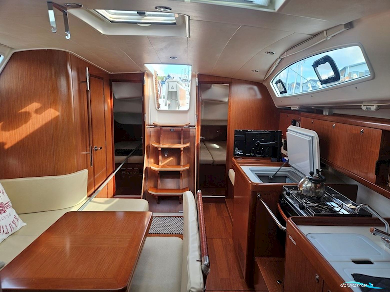 Beneteau Oceanis 40