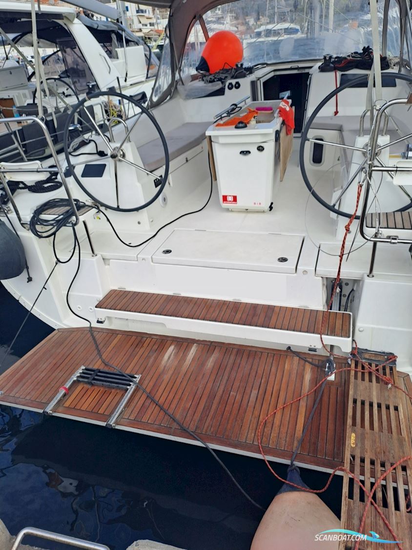 Beneteau Oceanis 40.1 Owner's Version