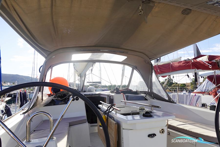 Beneteau Oceanis 40.1 Owner's Version