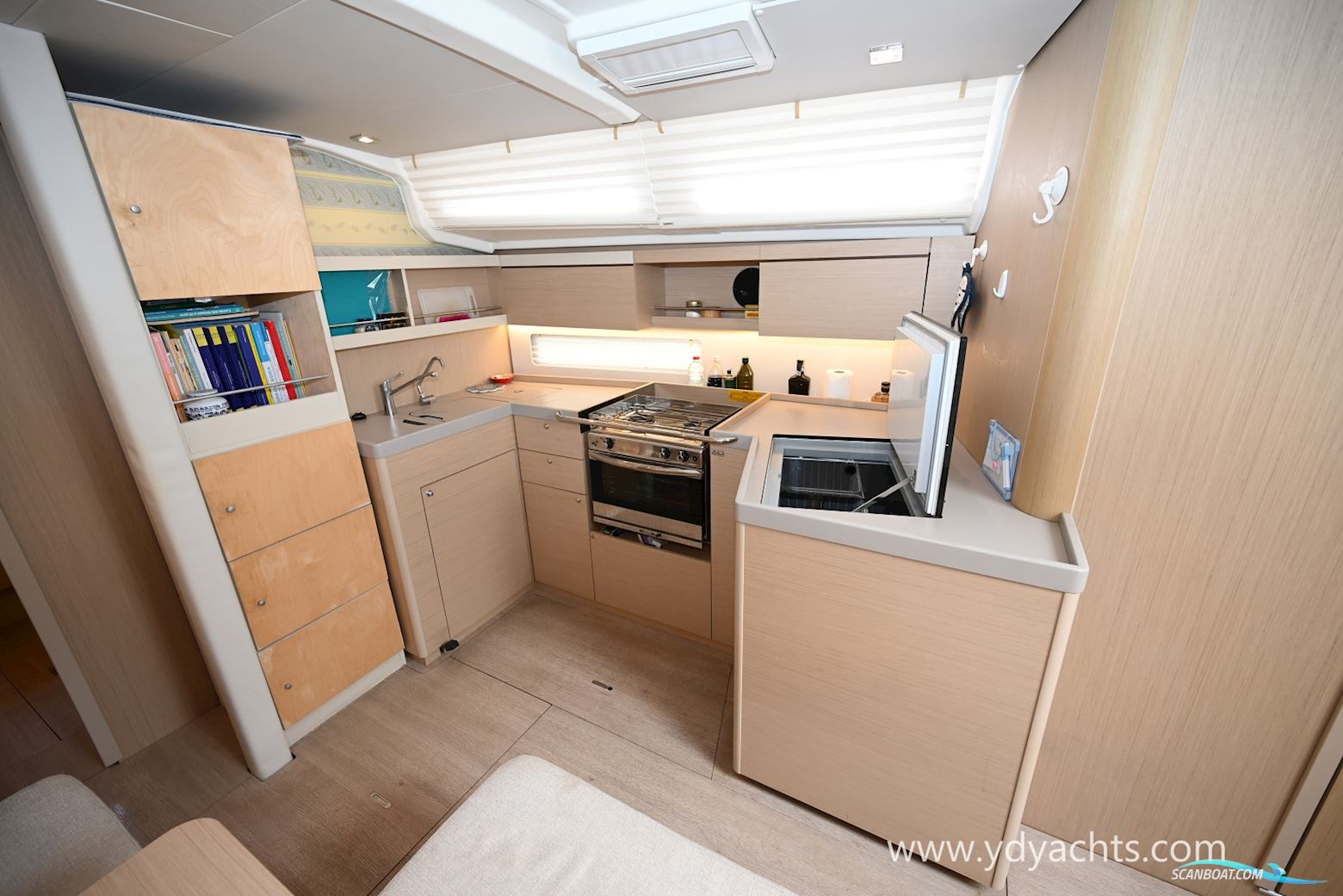 Beneteau Oceanis 40.1 Owner's Version