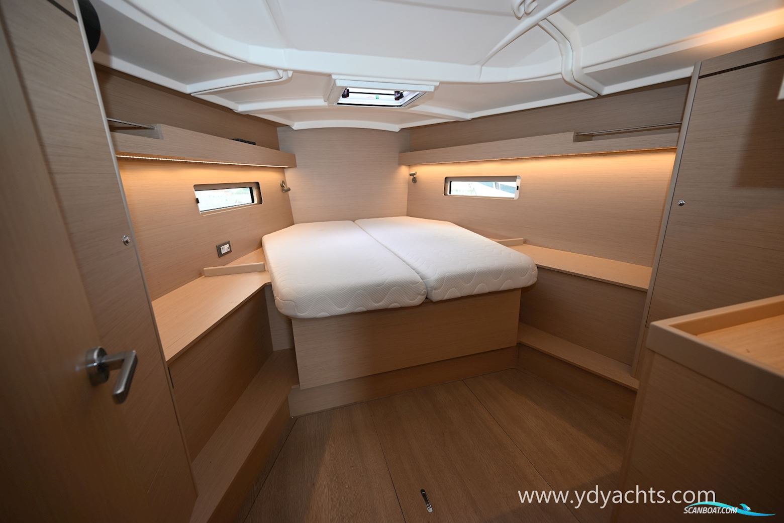 Beneteau Oceanis 40.1 Owner's Version