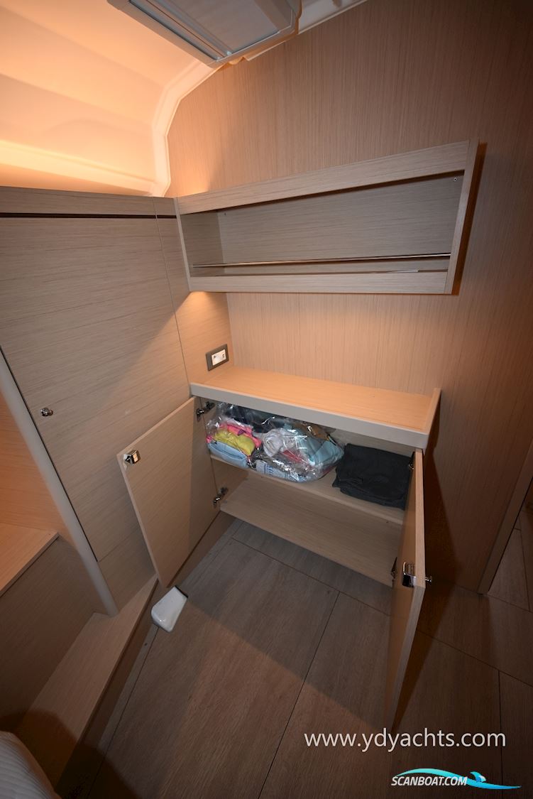 Beneteau Oceanis 40.1 Owner's Version