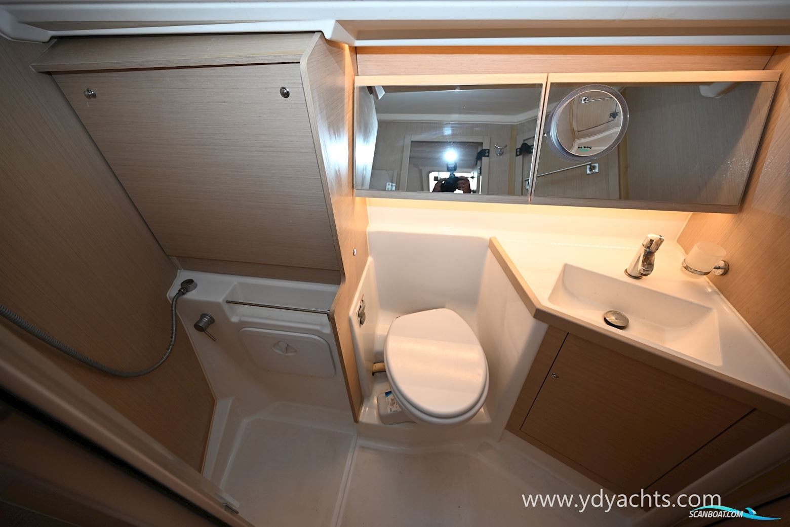 Beneteau Oceanis 40.1 Owner's Version