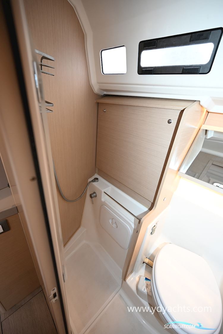 Beneteau Oceanis 40.1 Owner's Version