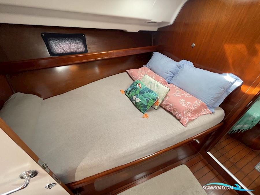 Beneteau Oceanis 411 Celebration