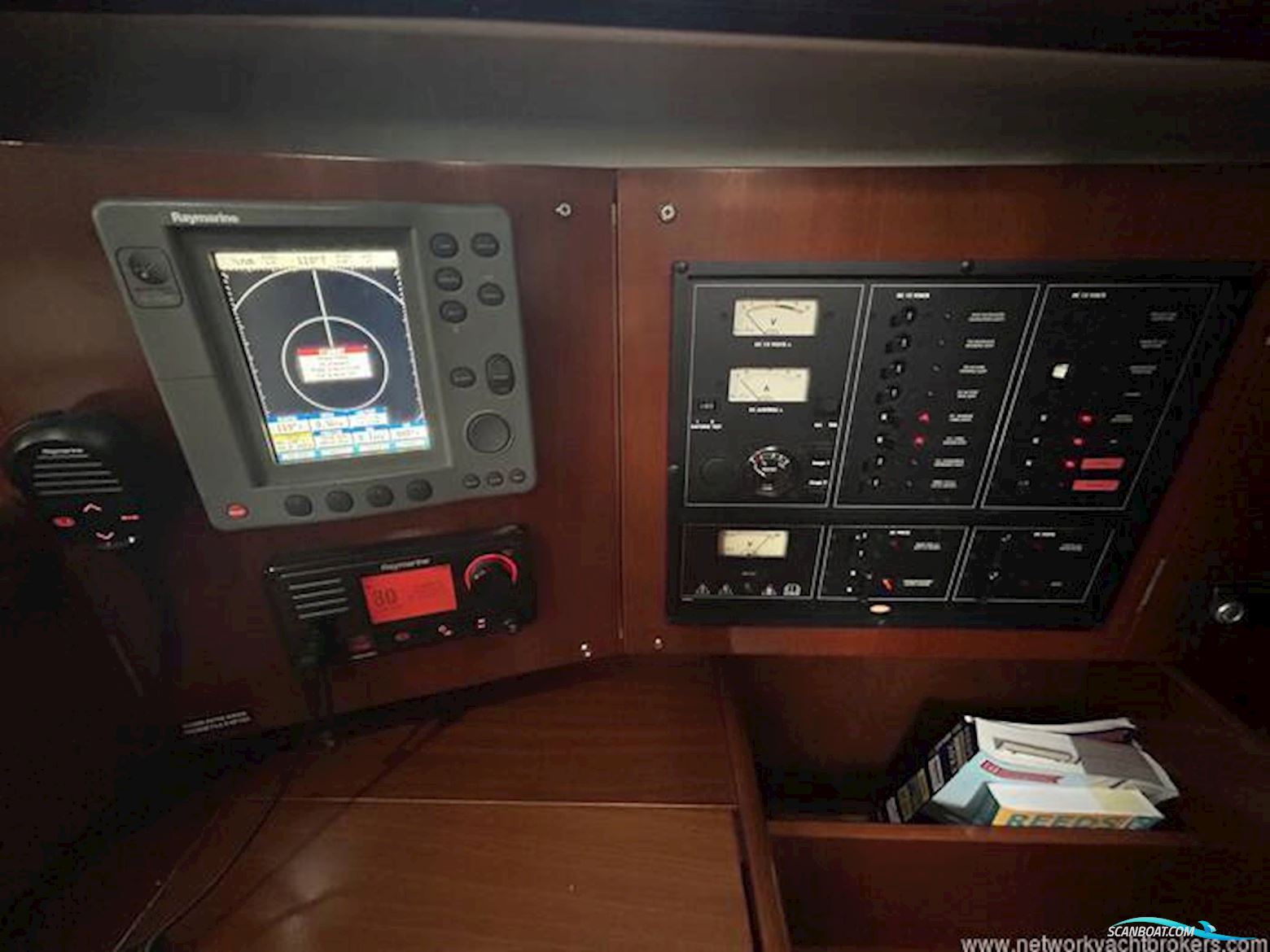 Beneteau Oceanis 411 Celebration