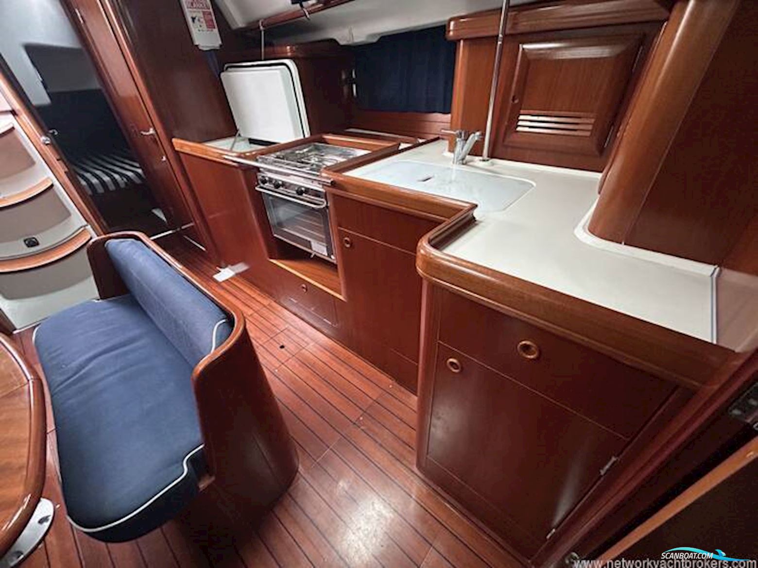 Beneteau Oceanis 411 Celebration