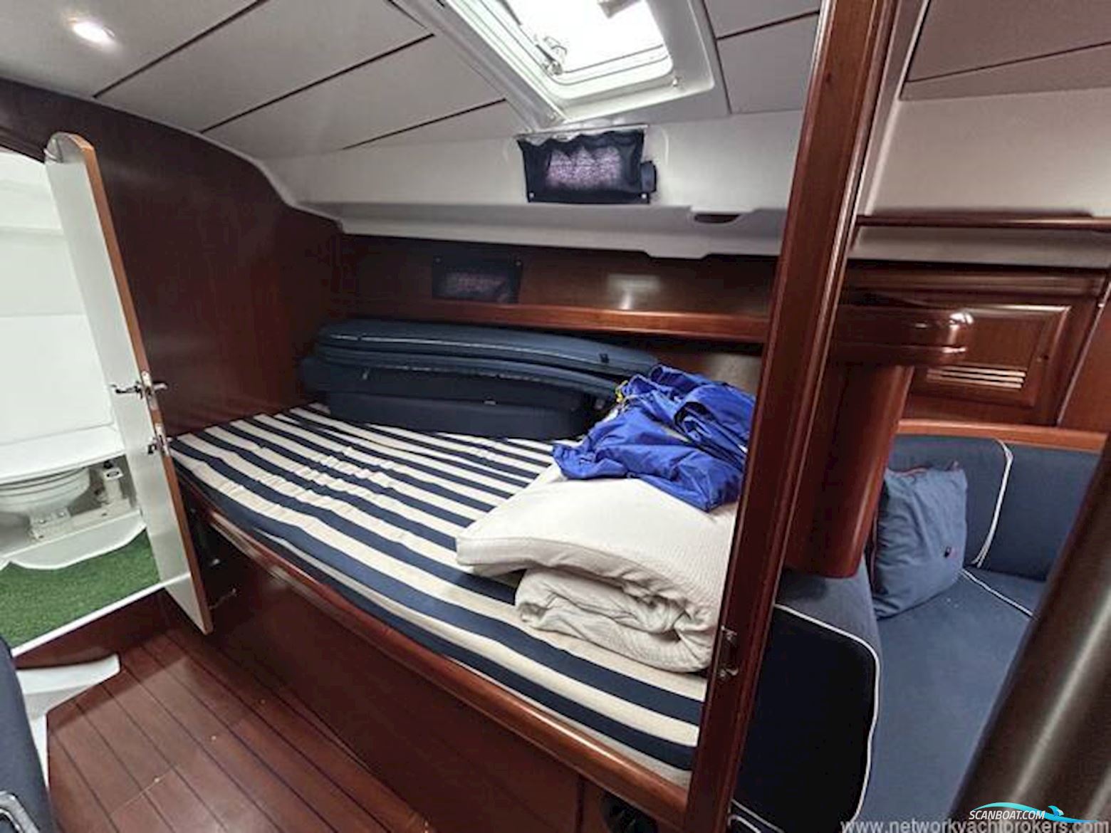 Beneteau Oceanis 411 Celebration