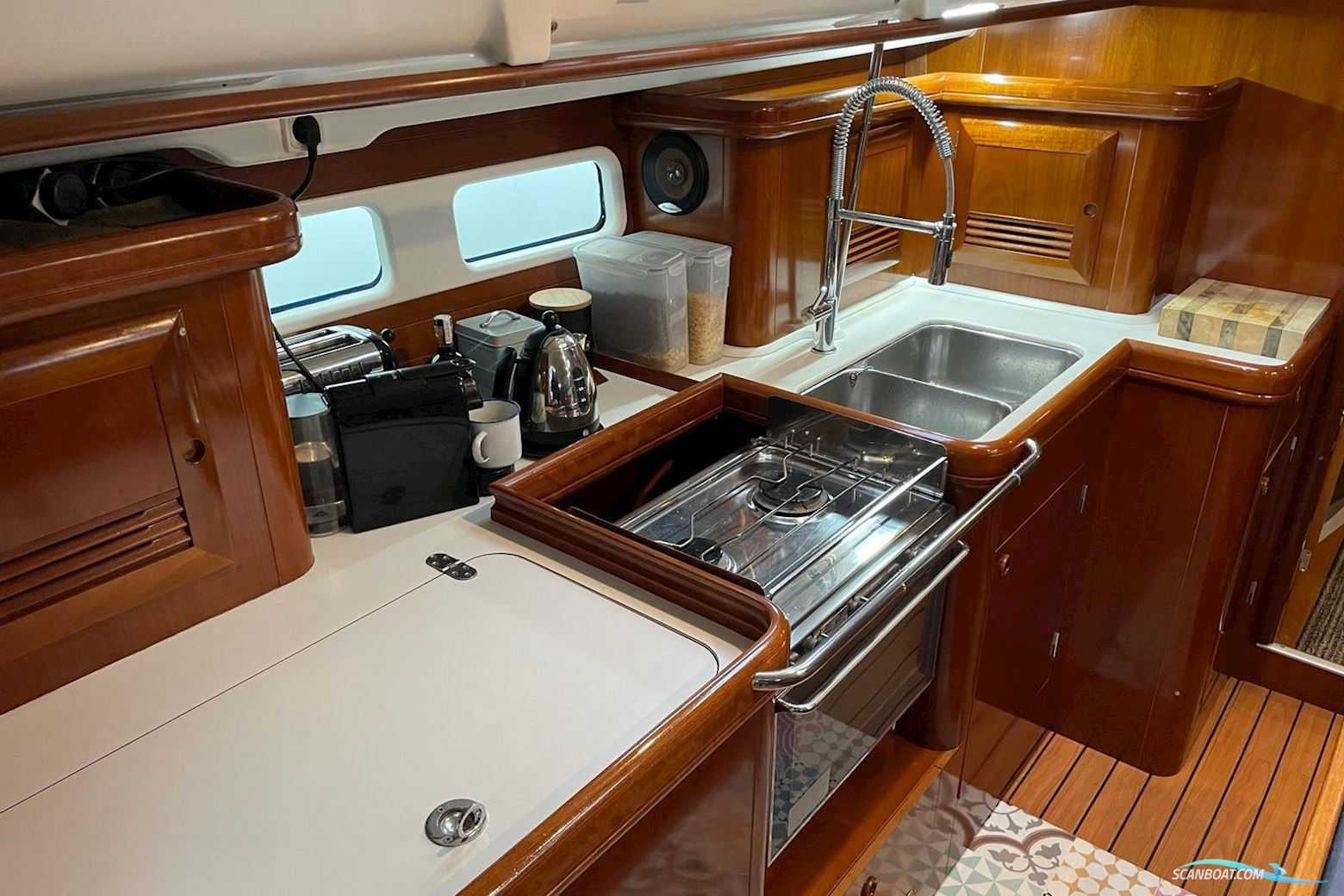 Beneteau Oceanis 411 Celebration