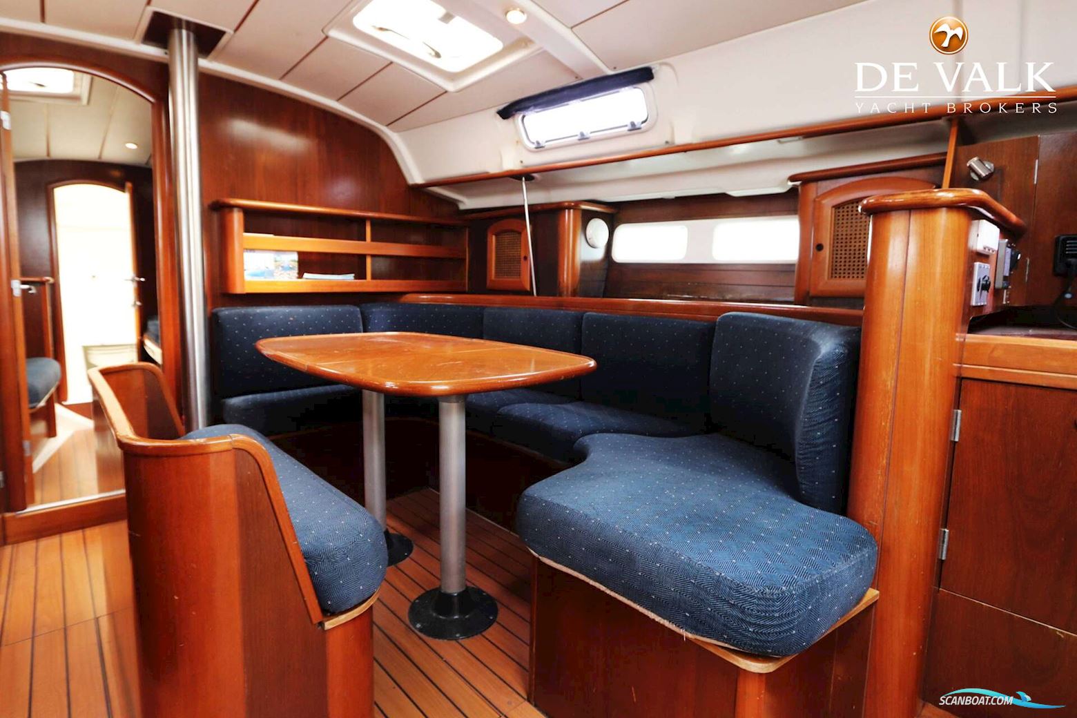 Beneteau Oceanis 411 Electric