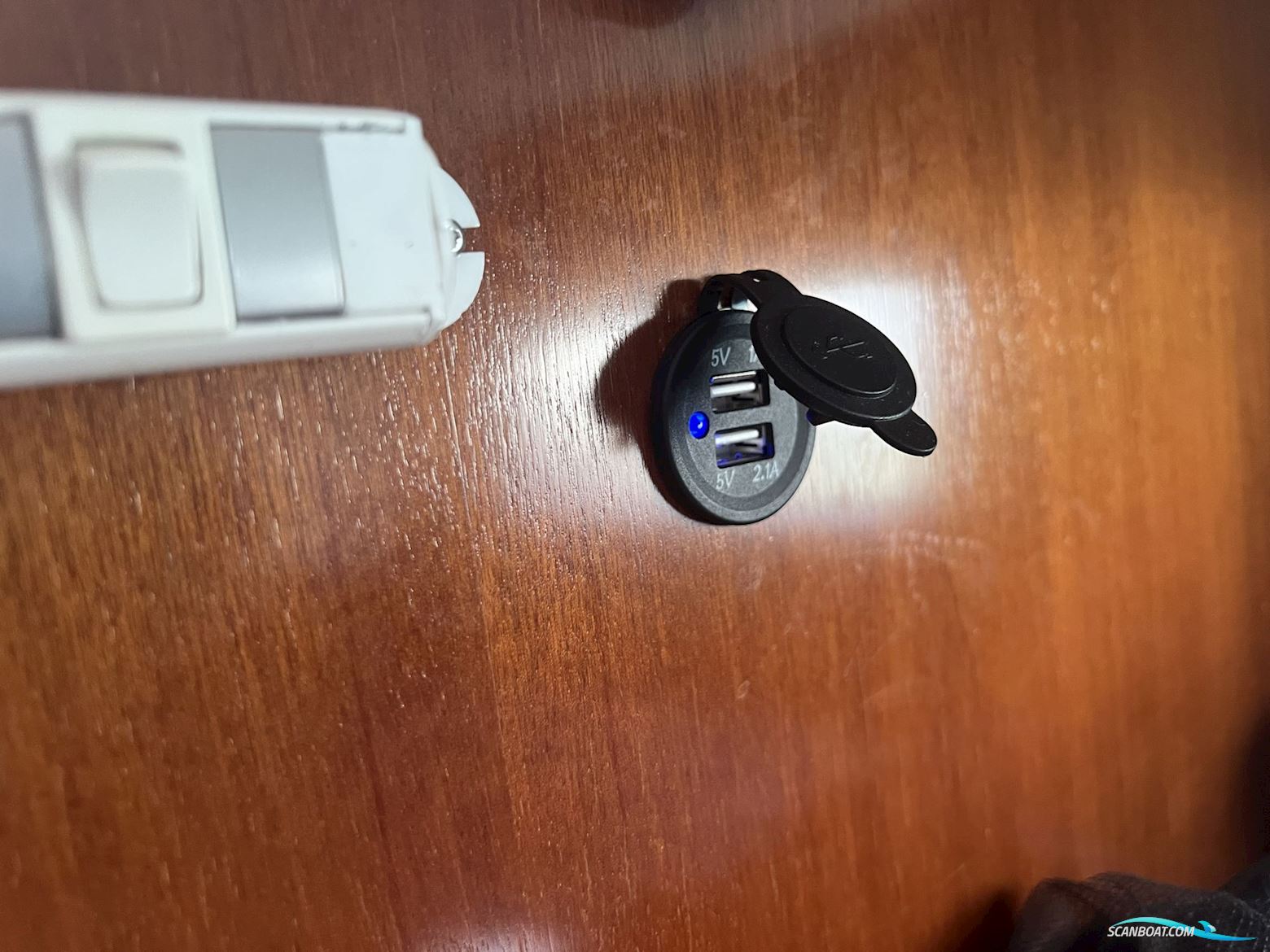 Bénéteau Oceanis 411