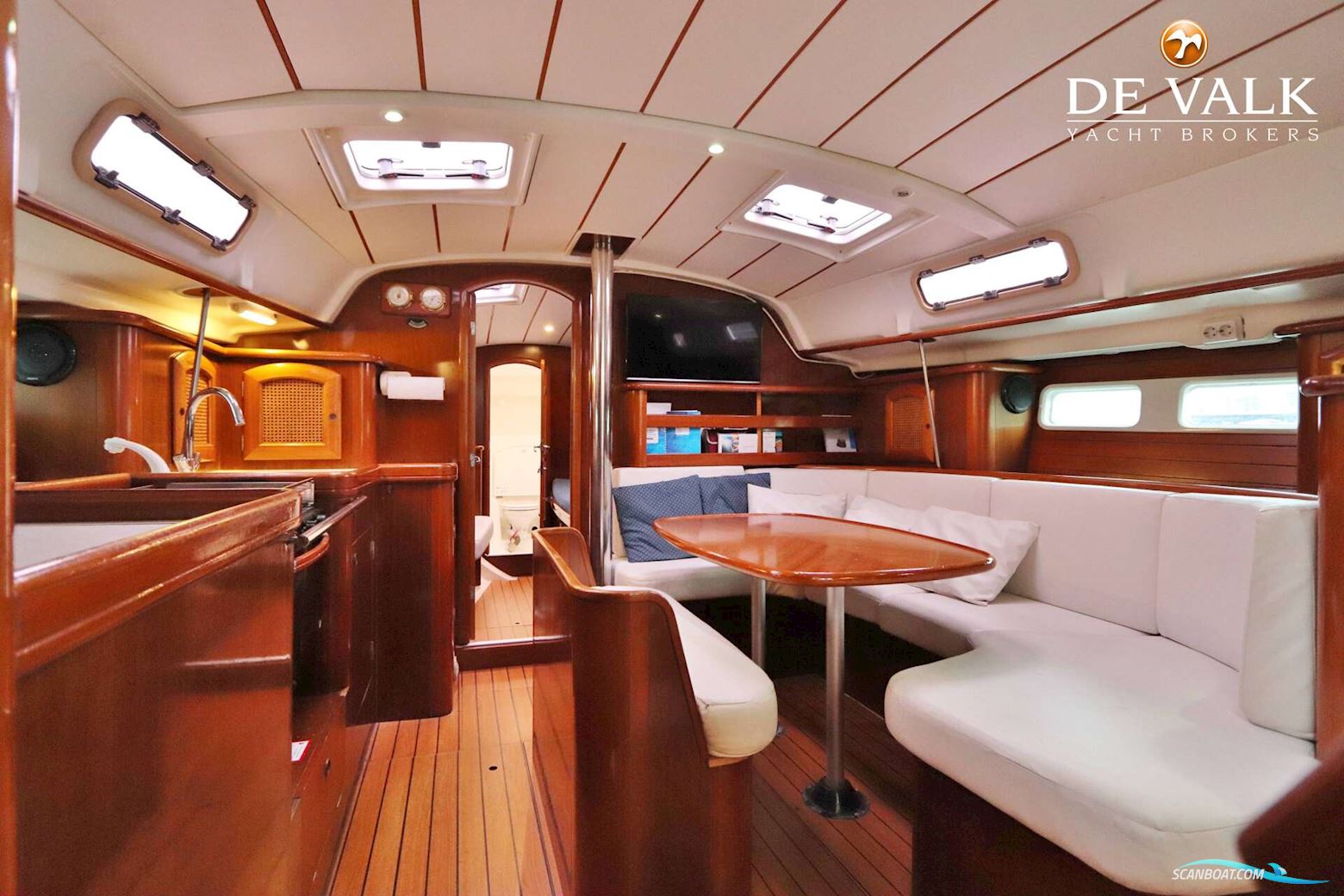 Beneteau Oceanis 411