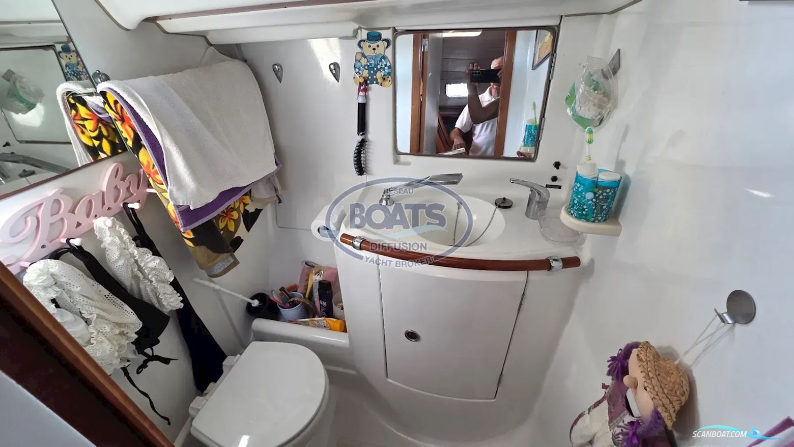 Beneteau Oceanis 411