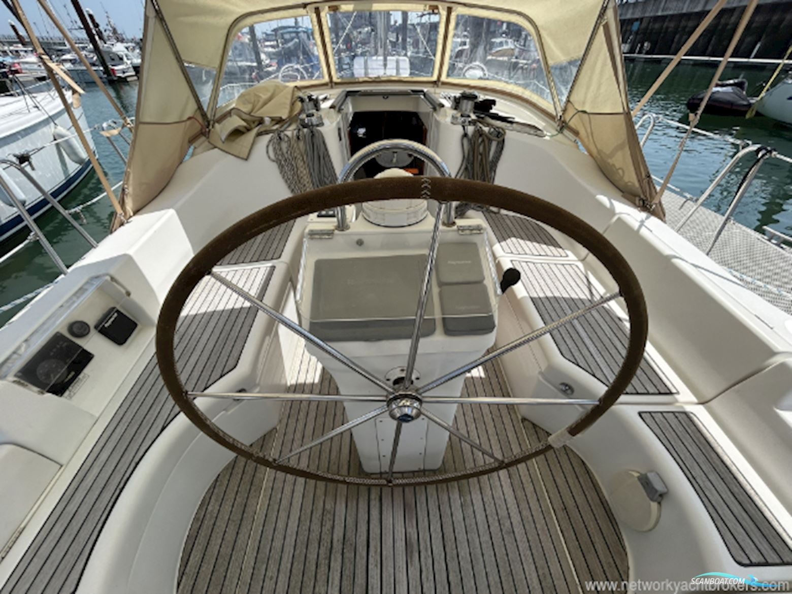Beneteau Oceanis 423