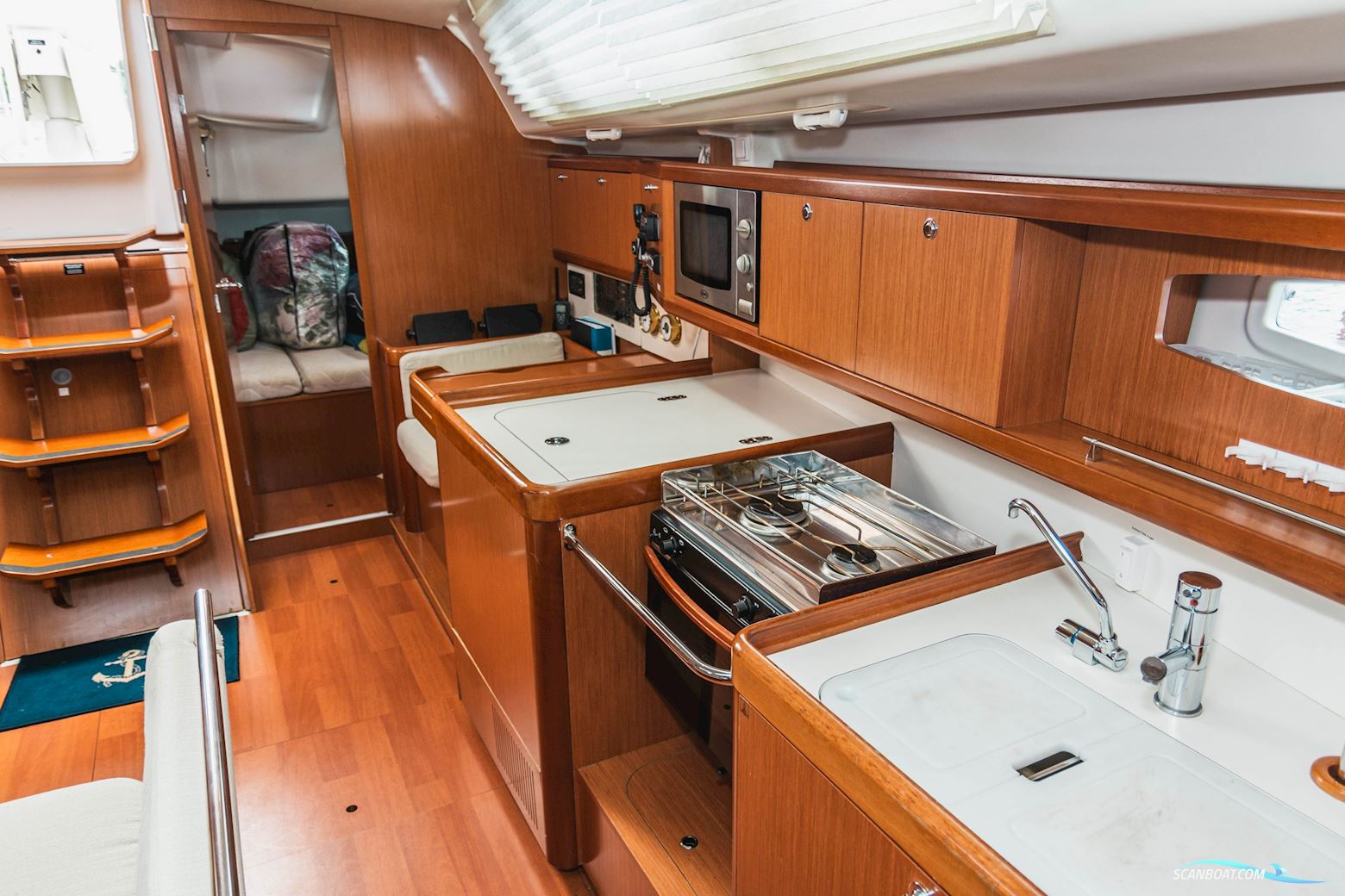 Beneteau Oceanis 43
