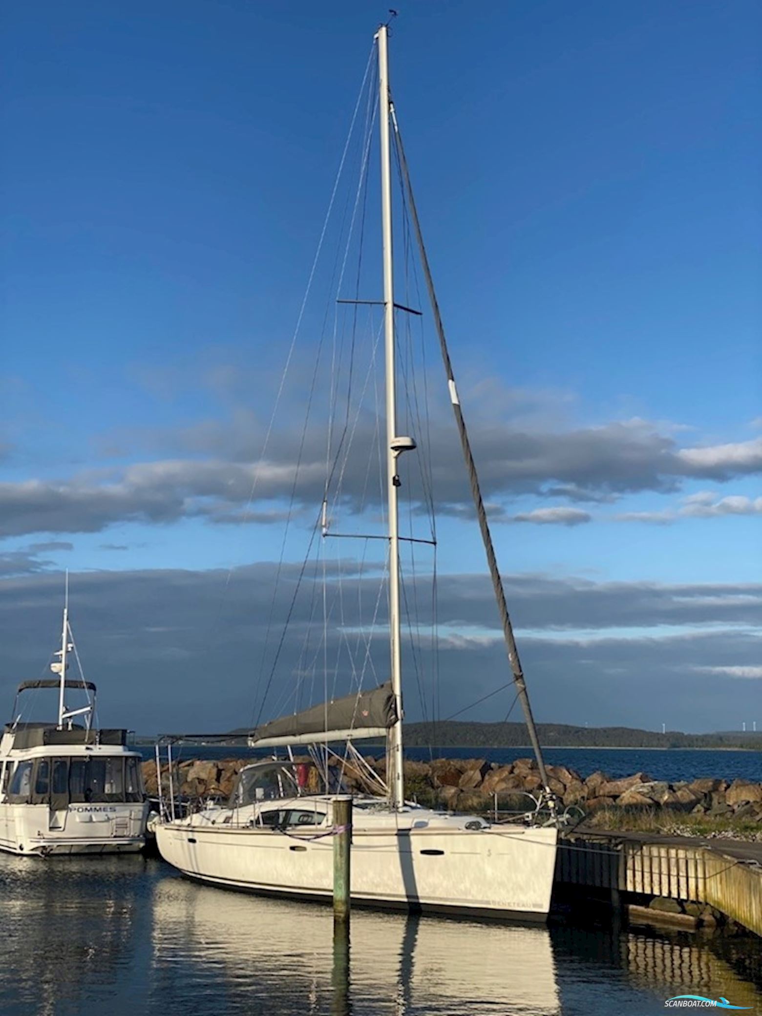 Beneteau Oceanis 43