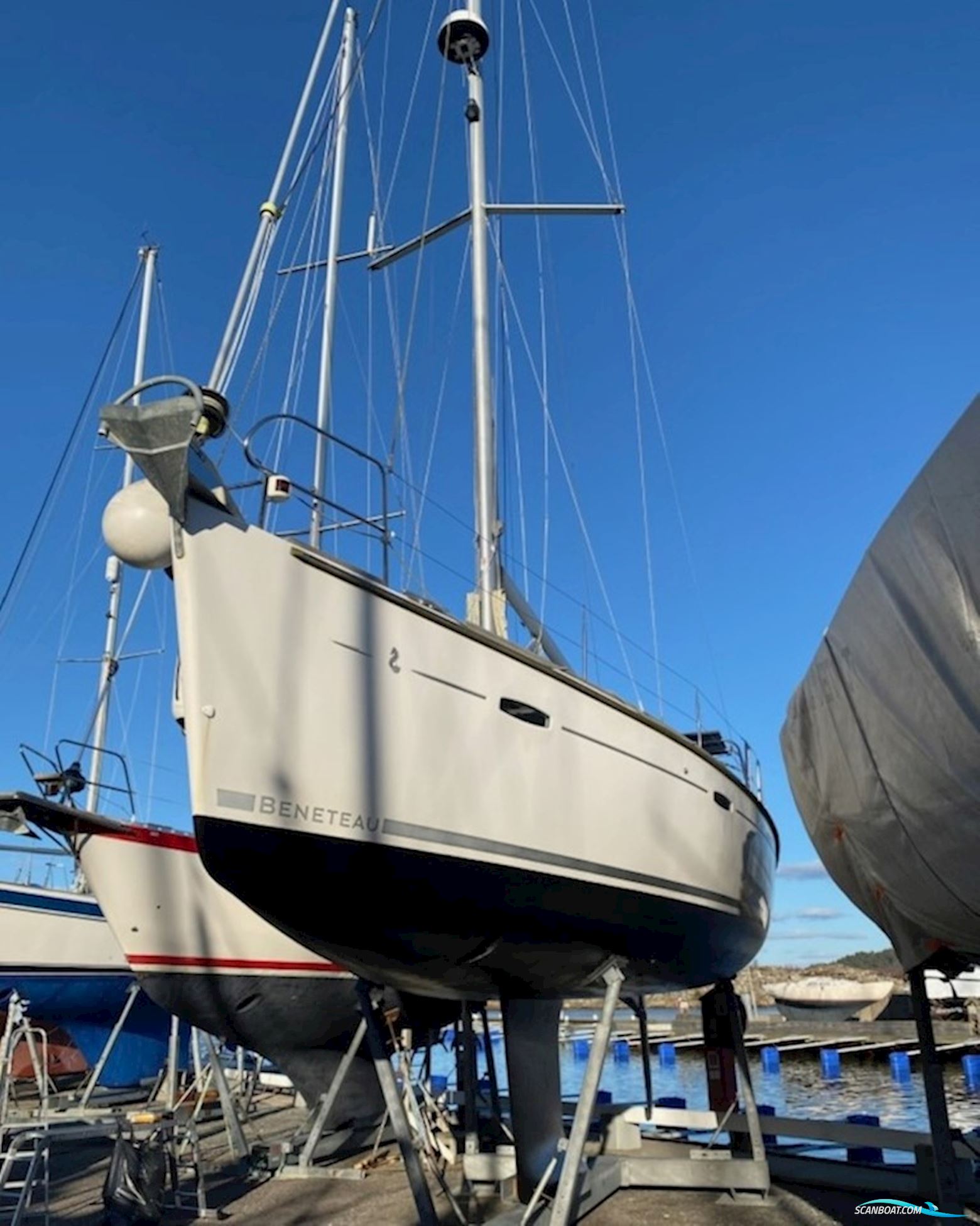 Beneteau Oceanis 43
