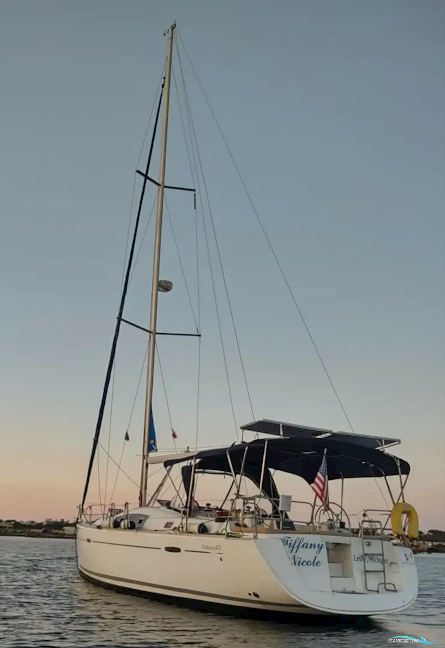 Beneteau Oceanis 43