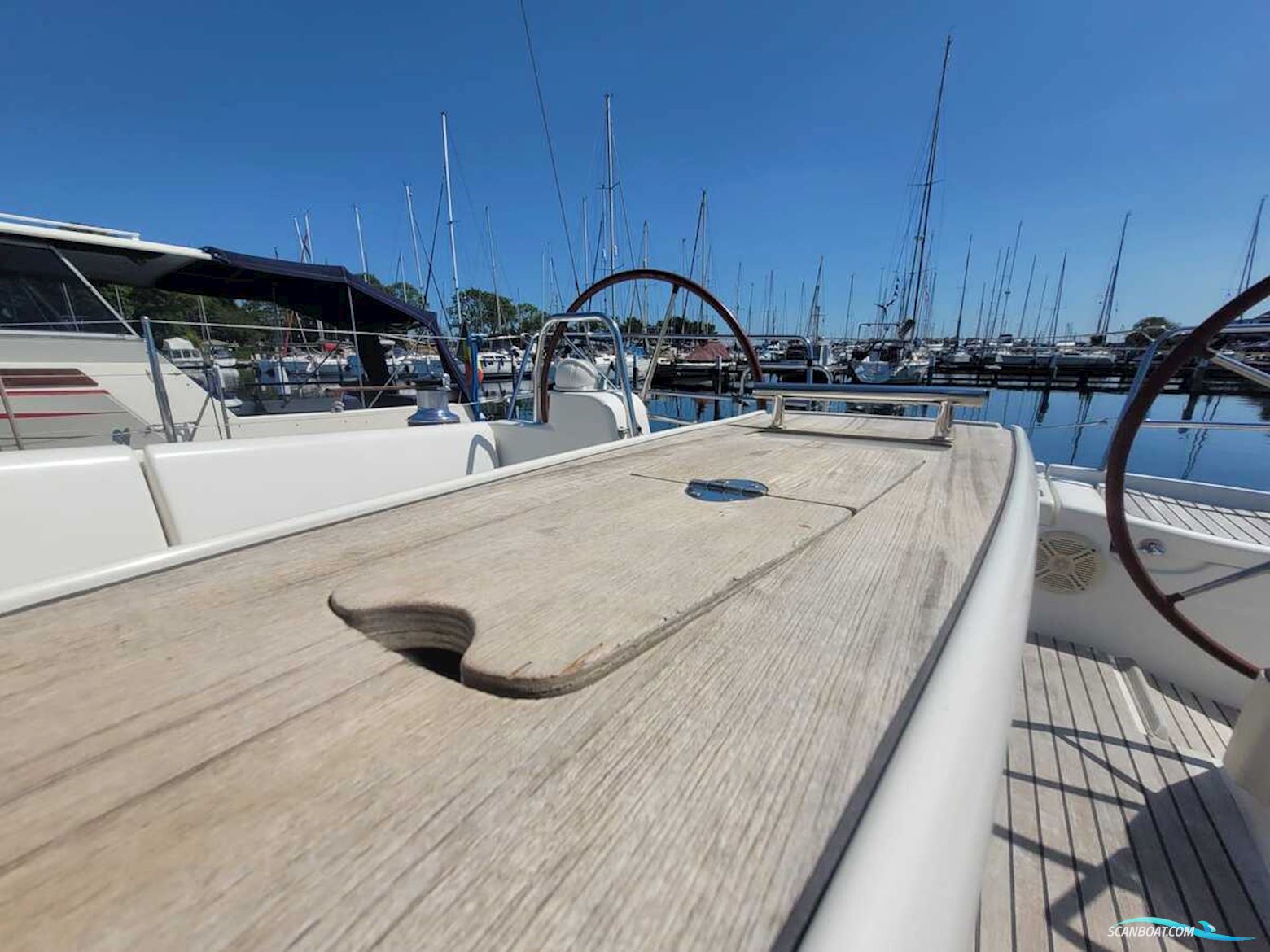 Beneteau Oceanis 43