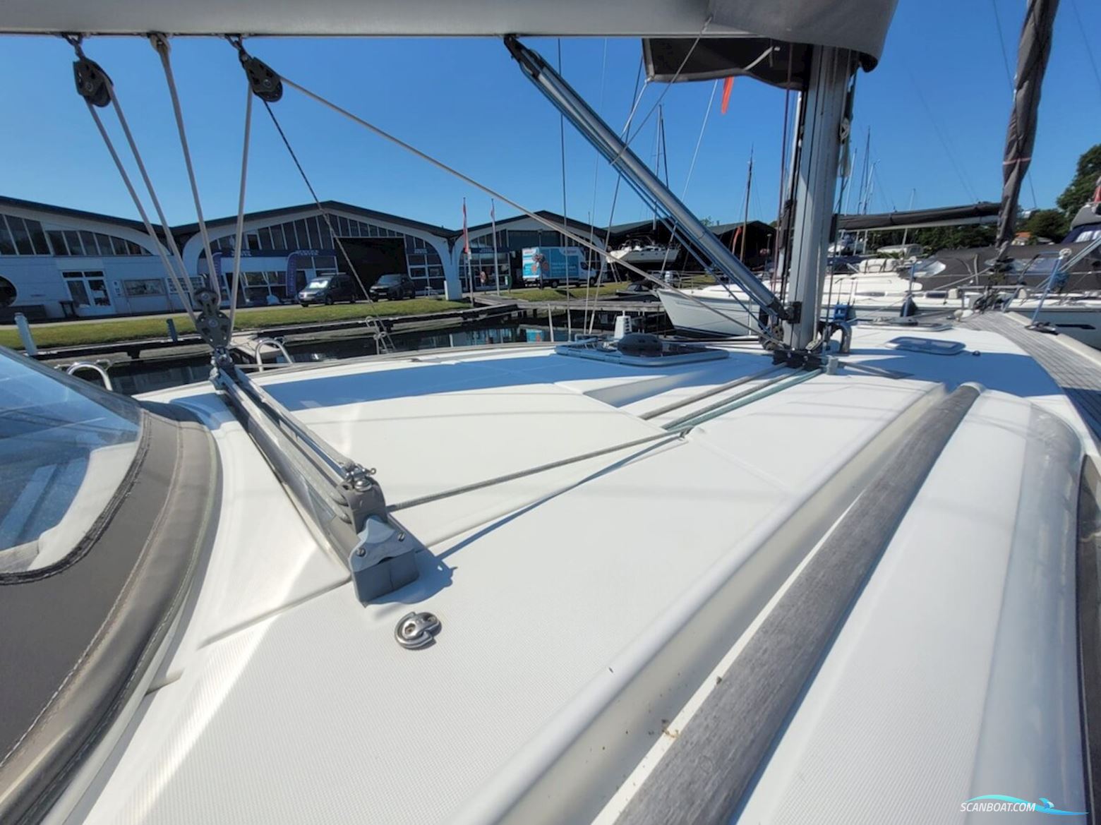 Beneteau Oceanis 43