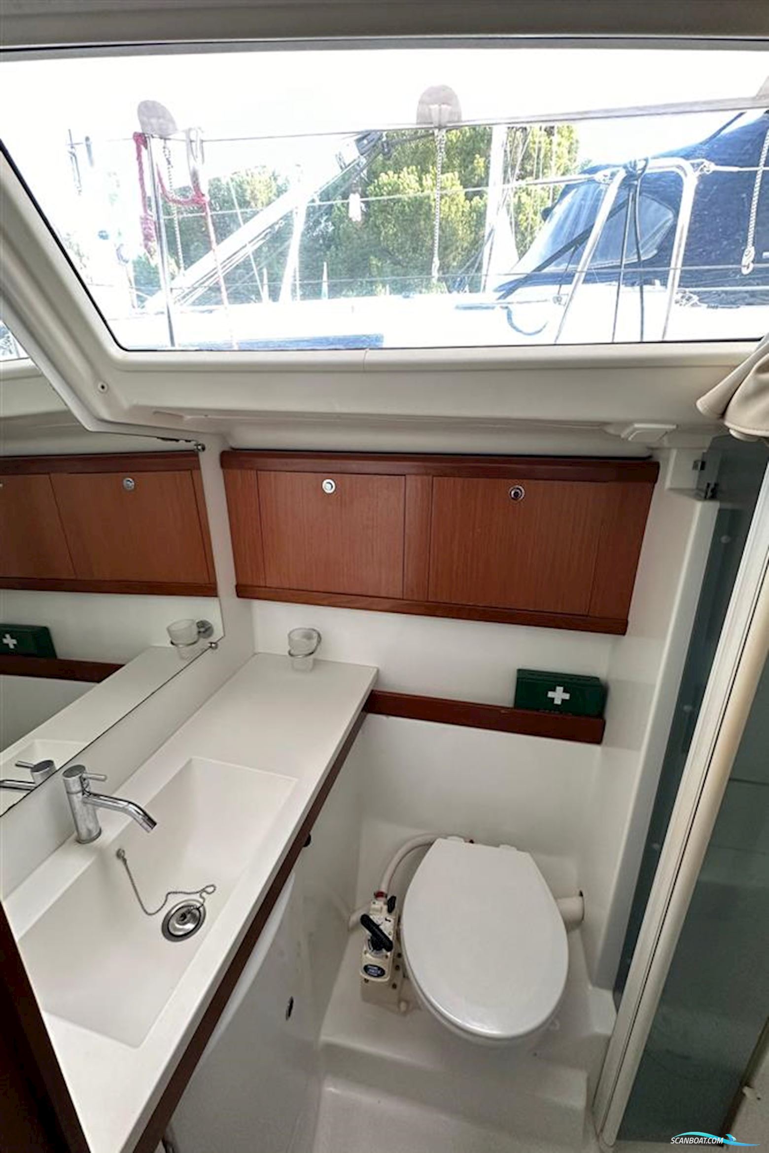 Beneteau Oceanis 46