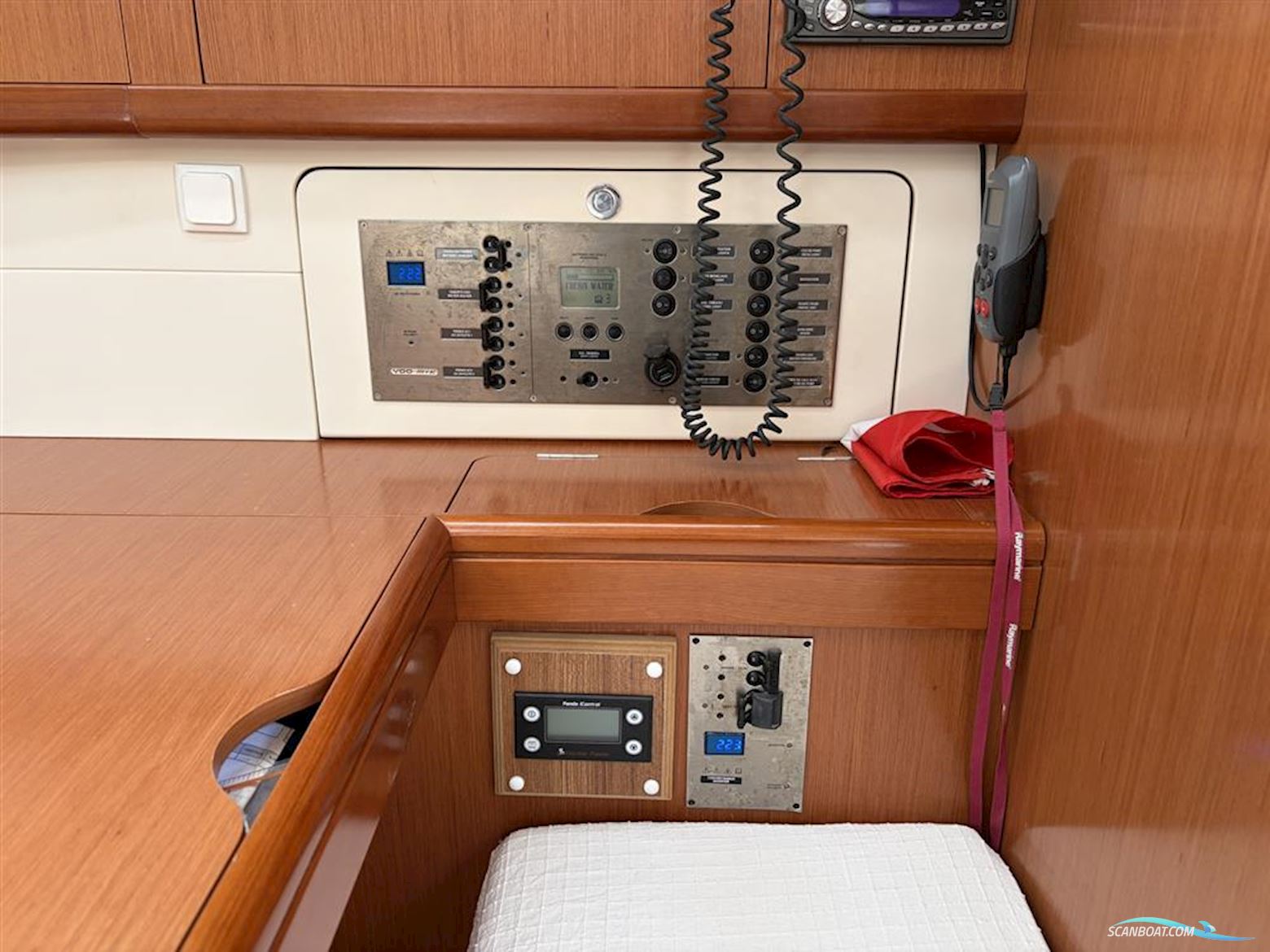 Beneteau Oceanis 46