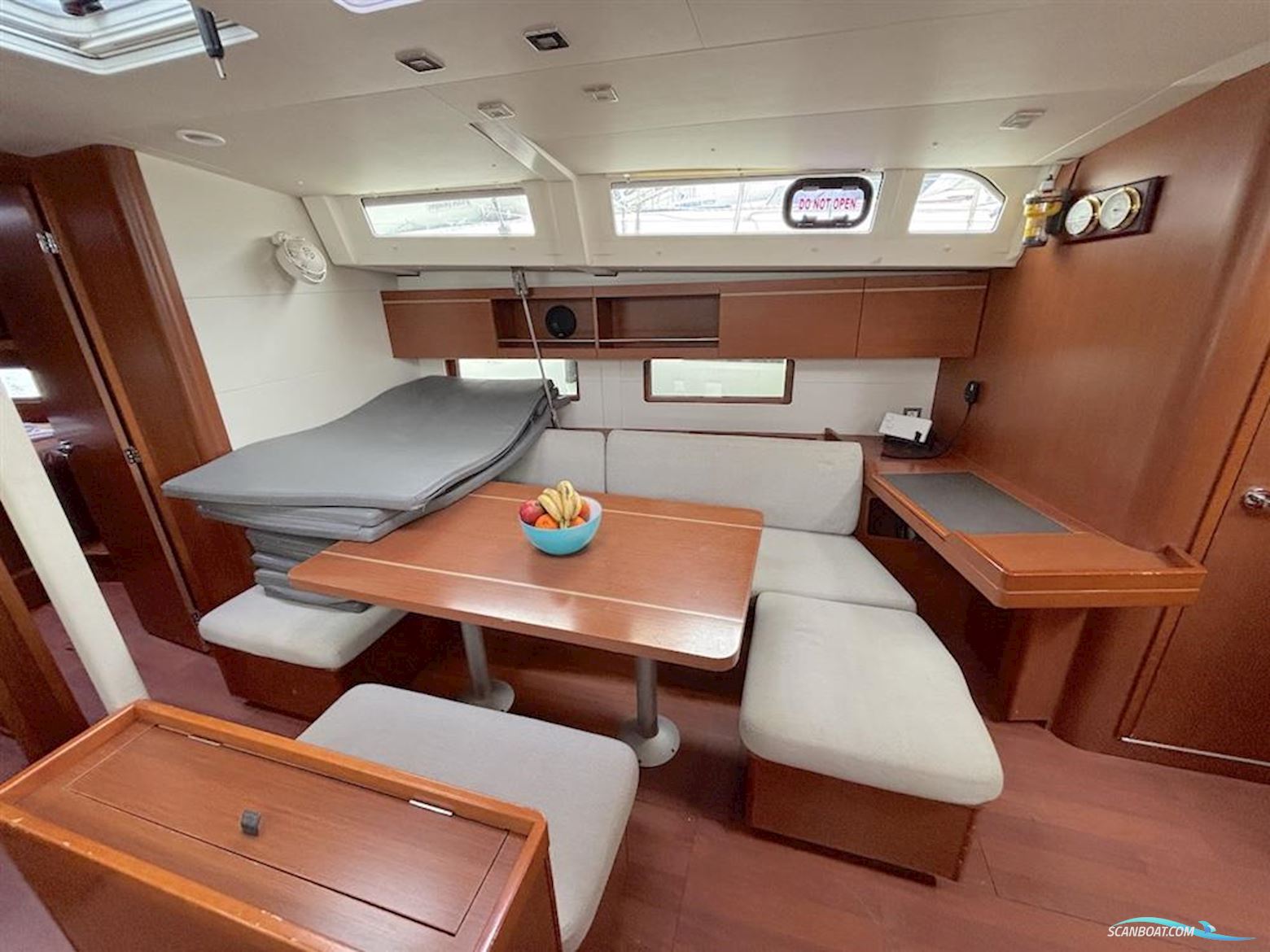 Beneteau Oceanis 46.1