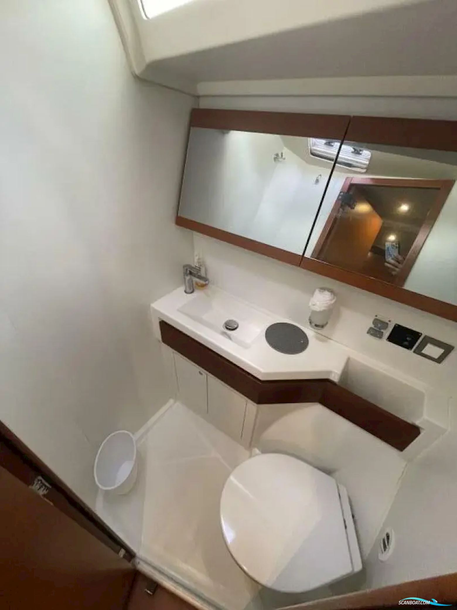 Beneteau Oceanis 46.1