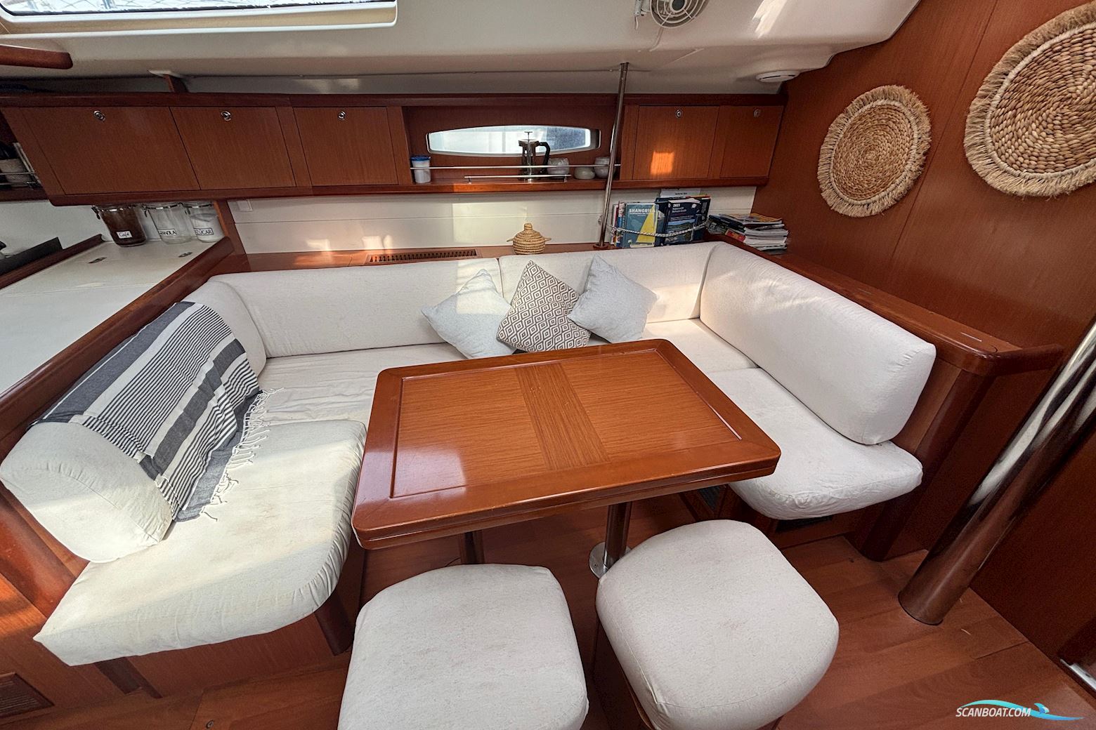 Beneteau Oceanis 49