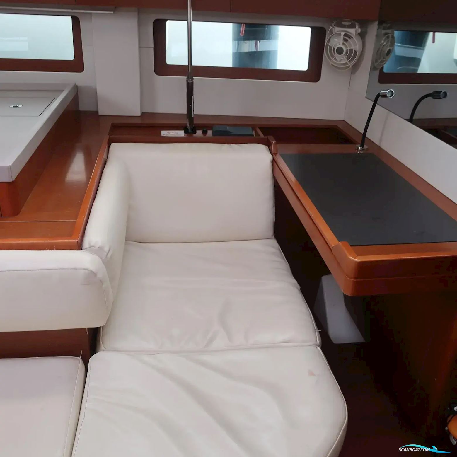 Beneteau Oceanis 51.1