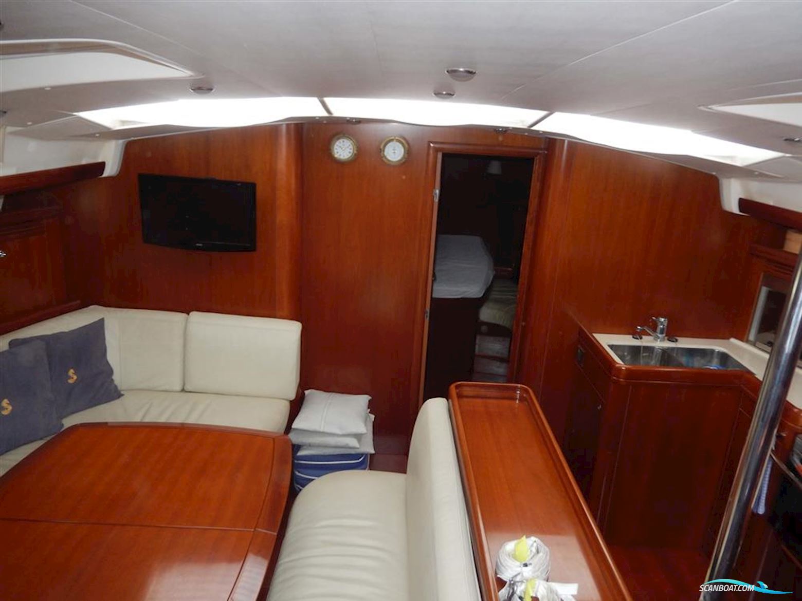 Beneteau Oceanis 523