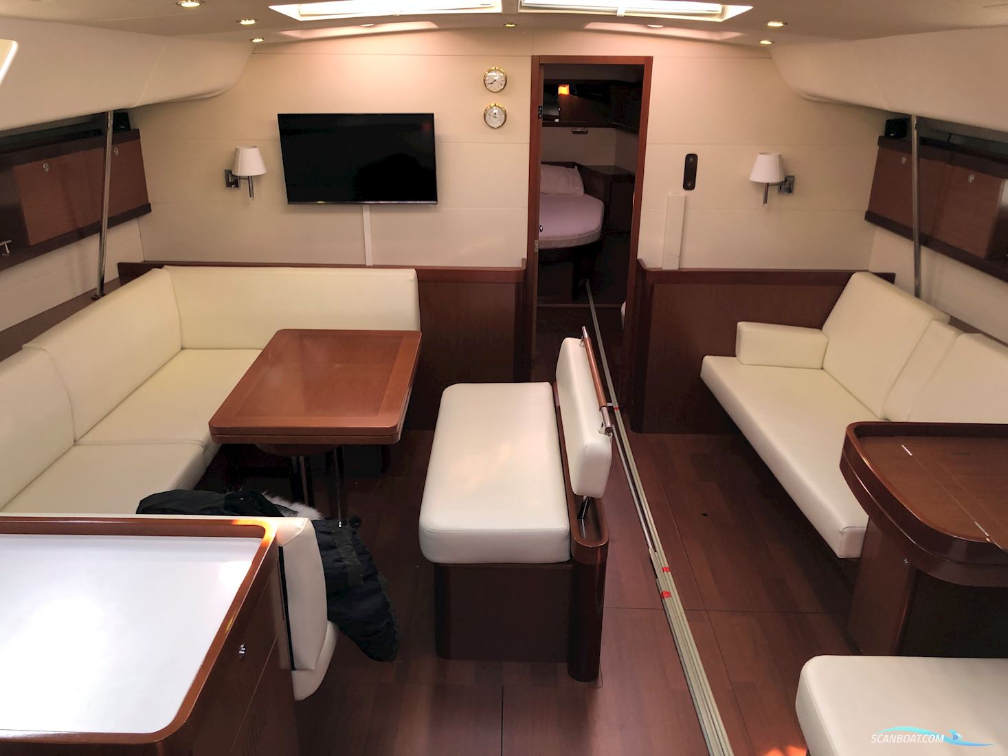 Beneteau Oceanis 54