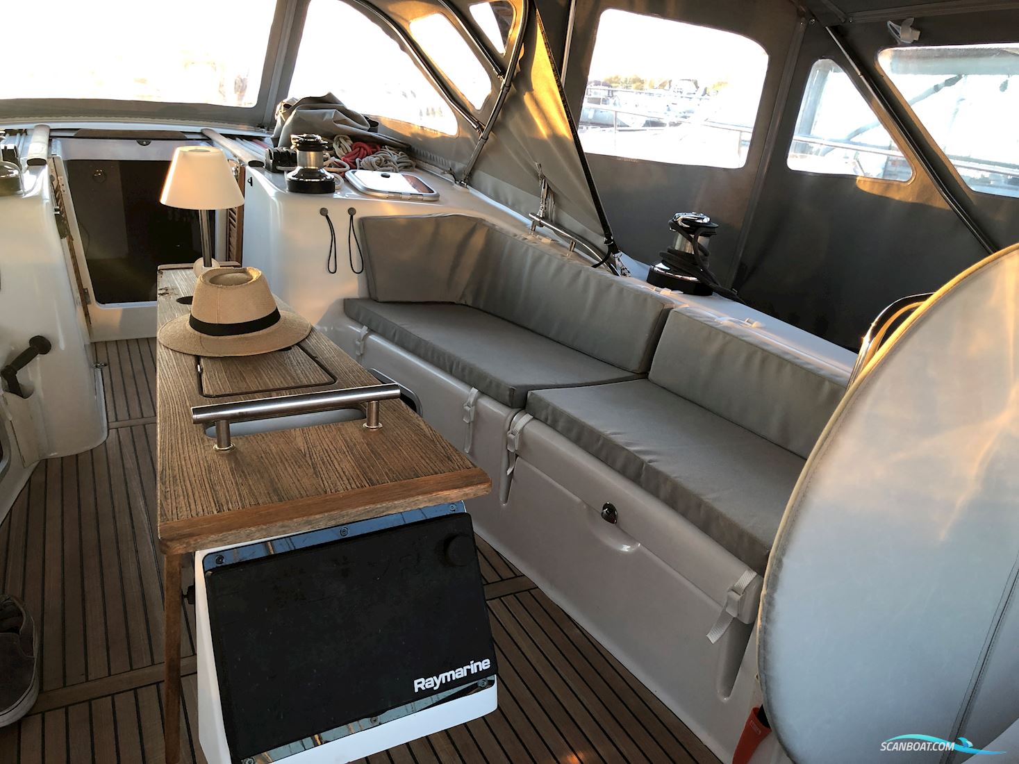 Beneteau Oceanis 54