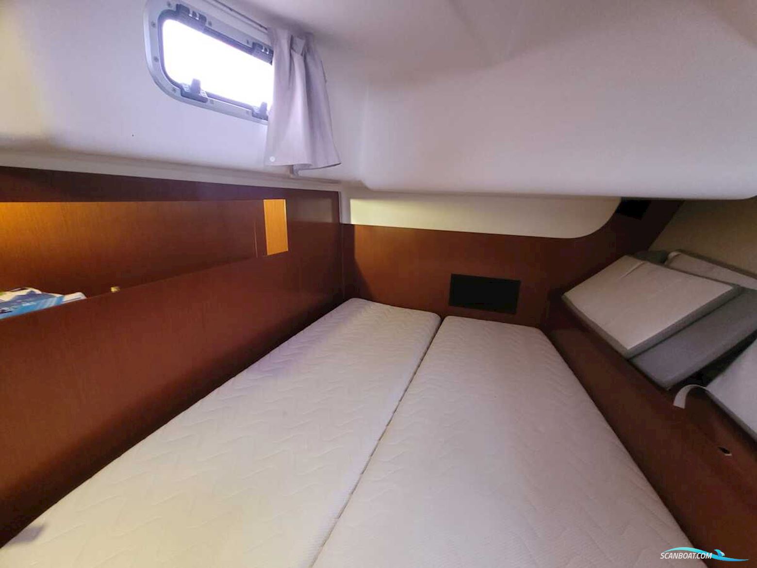 Beneteau Oceanis 54