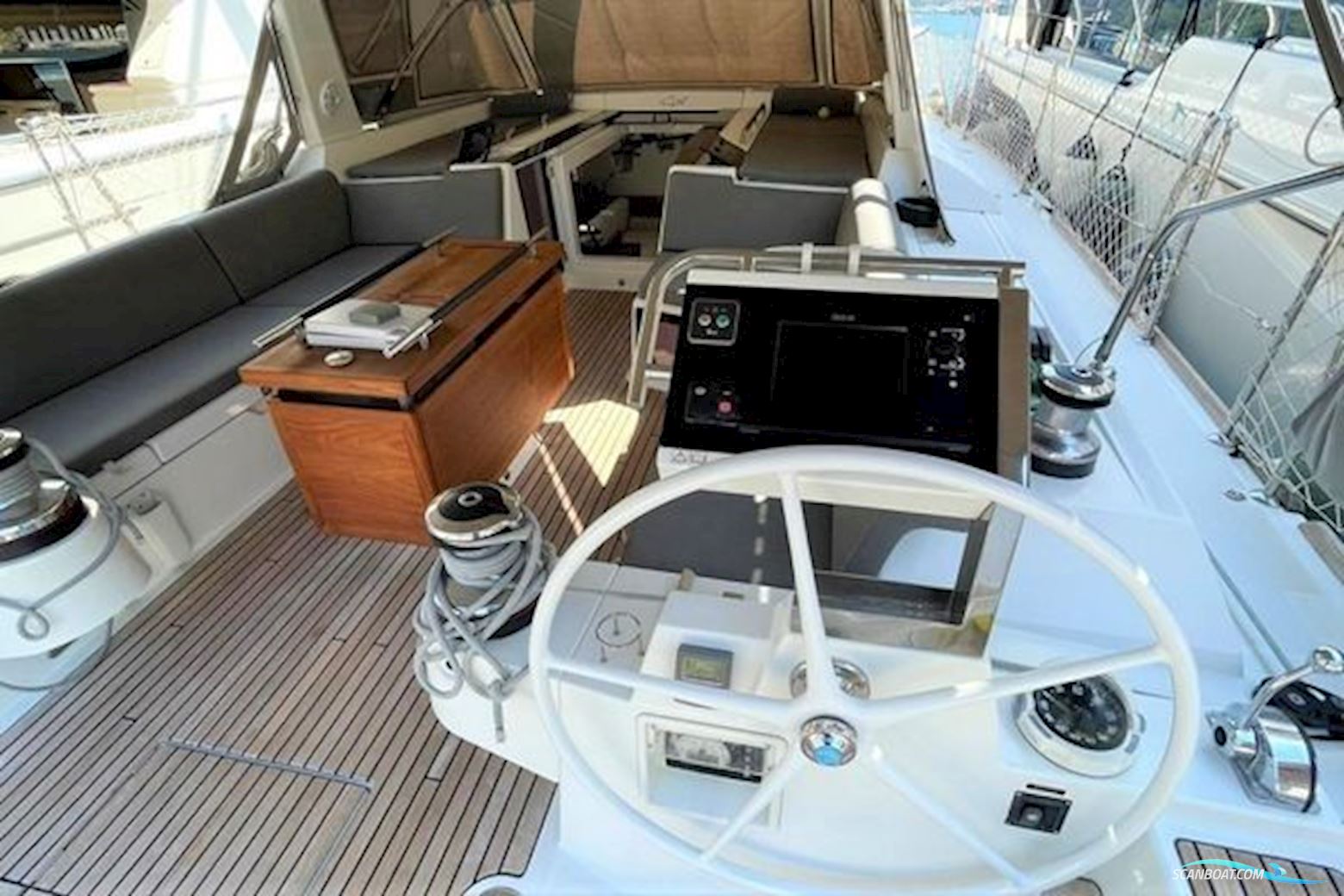Beneteau Oceanis 55