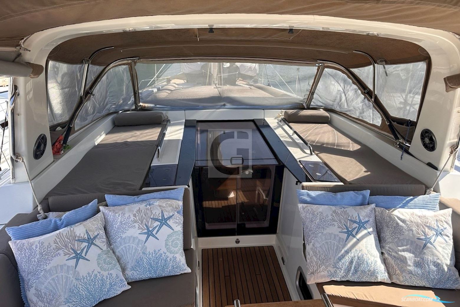 Beneteau Oceanis 55